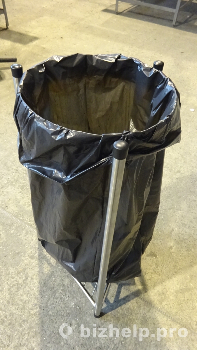 Фотография 2: Стойки - держатели для мусорных пакетов