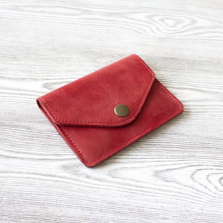 Фотография 1: Красный  женский кошелек для мелочи и пластиковых карт