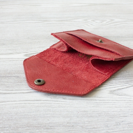 Фотография 8: Красный  женский кошелек для мелочи и пластиковых карт
