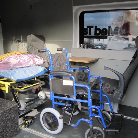 Фотография 8: Перевозка лежачих больных и инвалидов-колясочников