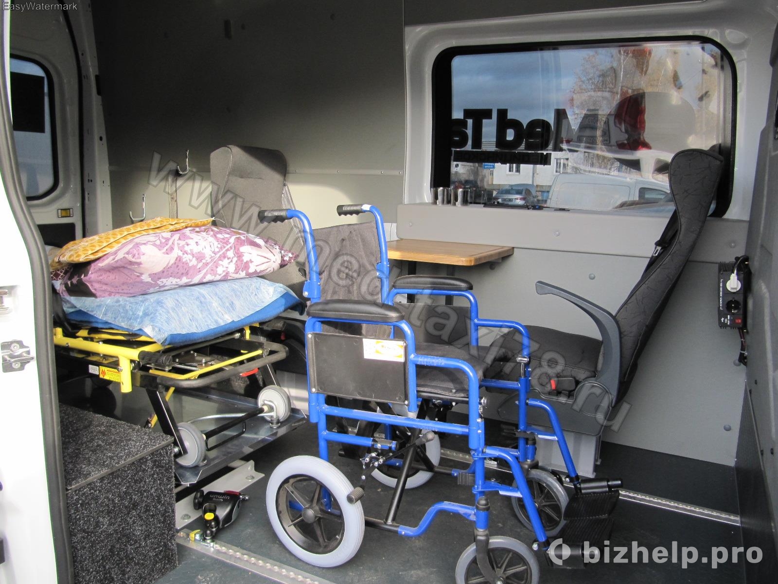 Фотография 8: Перевозка лежачих больных и инвалидов-колясочников