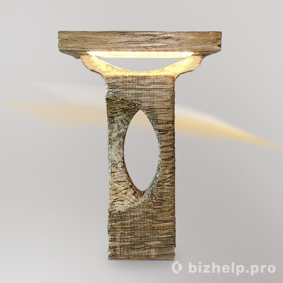 Фотография 1: Декоративный интерьерный светильник из натурального дерева ручной работы "Уют"