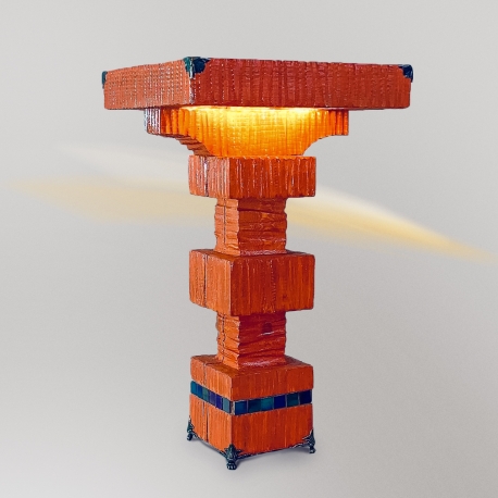 Фото: Декоративный интерьерный светильник из натурального дерева ручной работы "Красное дерево"