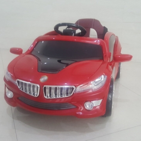 Фотография 1: Автомобиль детский BMW O002OO VIP - Красный