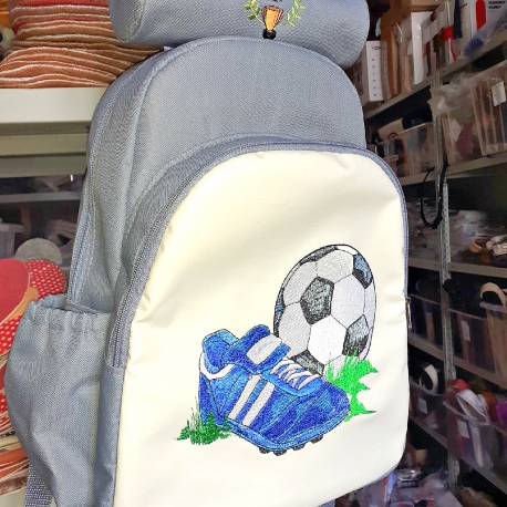 Фотография 2: Рюкзак и пенал с вышивкой "Футбол"