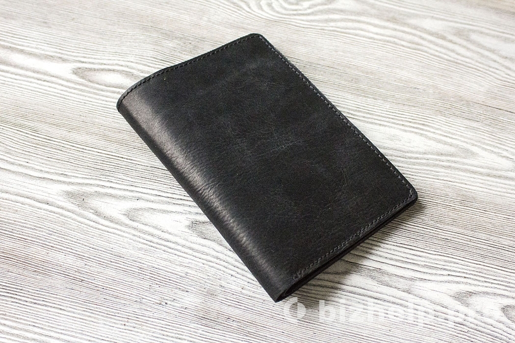 Фотография 1: Портмоне мужское черное, для паспорта, карт, банкнот, из натуральной кожи "Крези хорс"