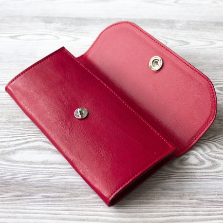 Фотография 4: Женский красный кошелек из натуральной кожи "Брусника"