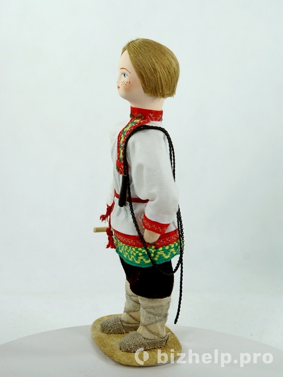 Фотография 3: Кукла сувенирная фарфоровая Мальчик